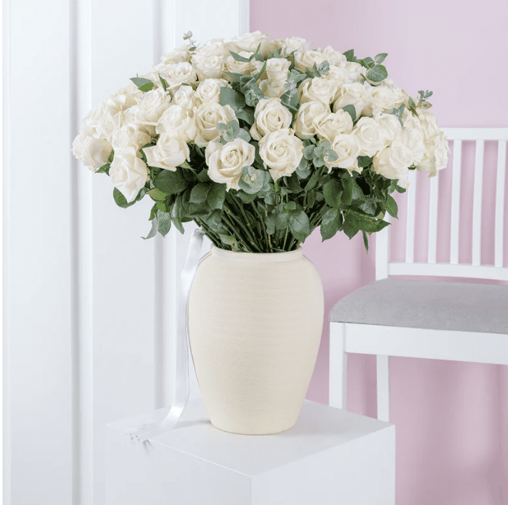 100 White Roses Vase