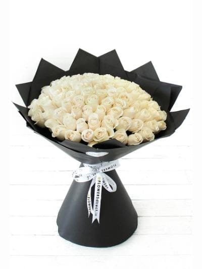 100 Long Stem White Rose Hand-Tied - Harrys Flowers London