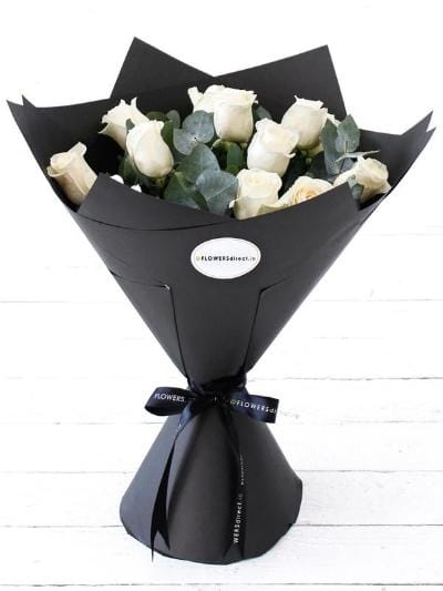 12 x Long Stem White Rose Hand-Tied - Harrys Flowers London