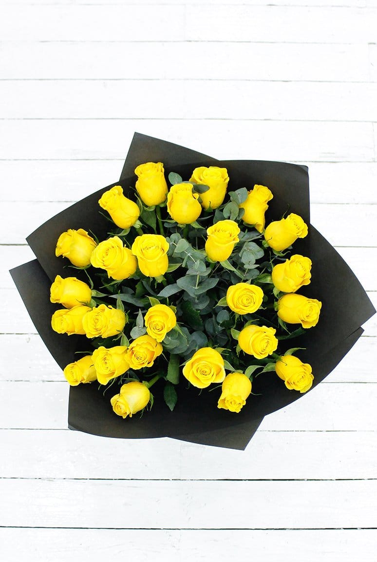 24 Long Stem Yellow Rose Hand-tied - Harrys Flowers London