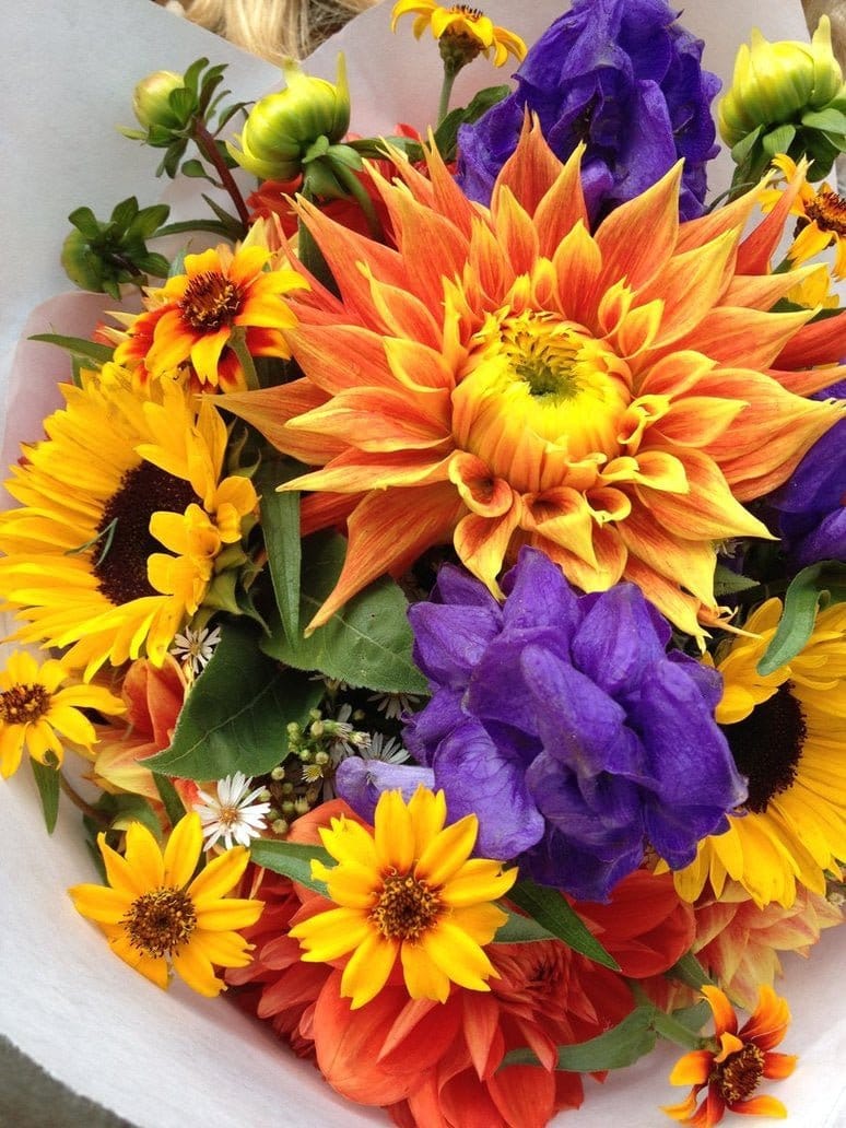 £50 Mixed Hand Tie Of Premium Flowers - Harrys Flowers London