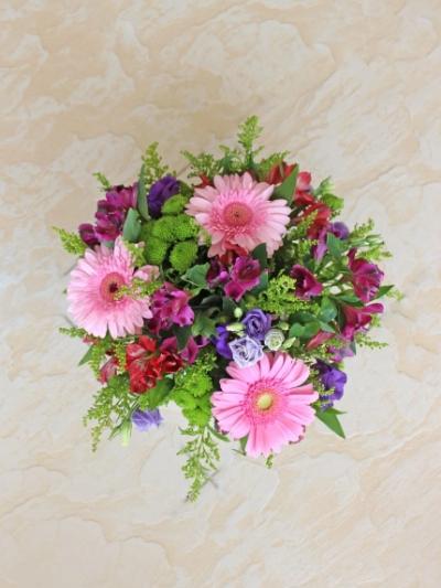Pink Sorbet Deluxe in a luxury marble effect ceramic vase - Harrys Flowers London