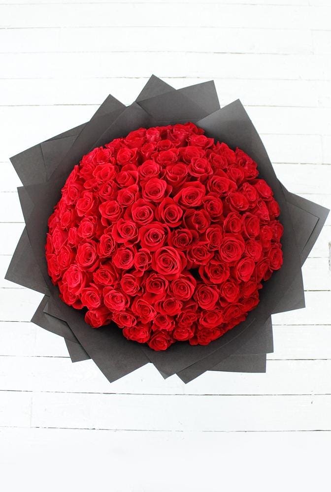 100 Blooming Love Roses - Harrys Flowers London