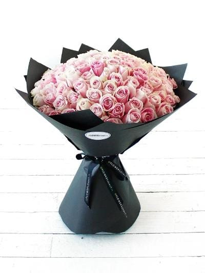 100 Long Stem Pink Rose Hand-Tied - Harrys Flowers London