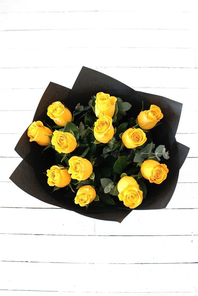 12 Long Stem Yellow Rose Hand-tied - Harrys Flowers London