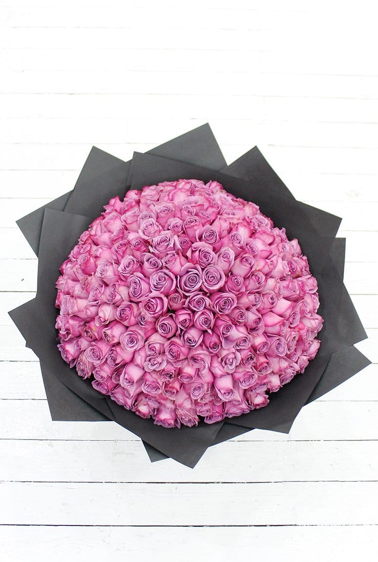 Exquisite Love: 200 Long Stem Purple Rose Hand-tied – Harrys Flowers London