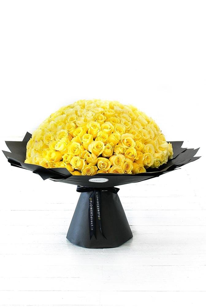 200 Long Stem Yellow Rose Hand-tied - Harrys Flowers London