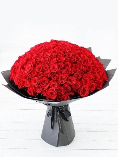 365 Long Stem Red Rose Hand-Tied - Harrys Flowers London