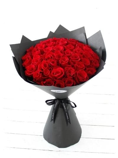 50 Blooming Love Roses Bouquet - Harrys Flowers London