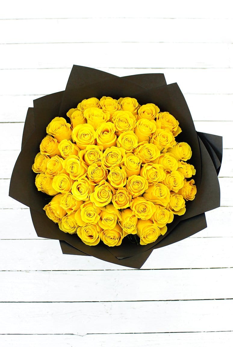 50 Long Stem Yellow Rose Hand-tied - Harrys Flowers London