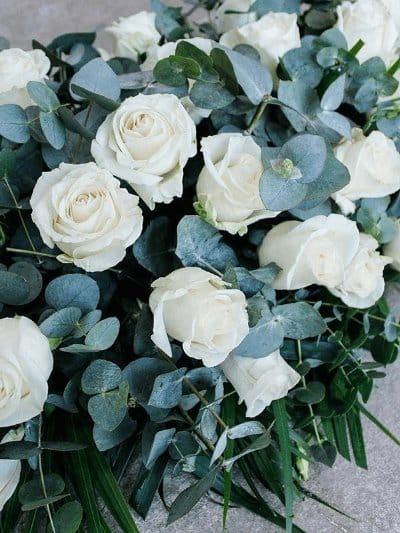Classic White Rose Sheaf - Harrys Flowers London