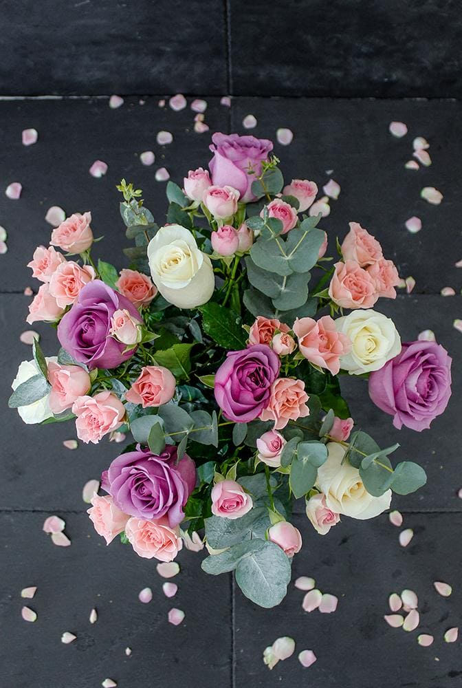 Elegant Blush Bouquet - Harrys Flowers London