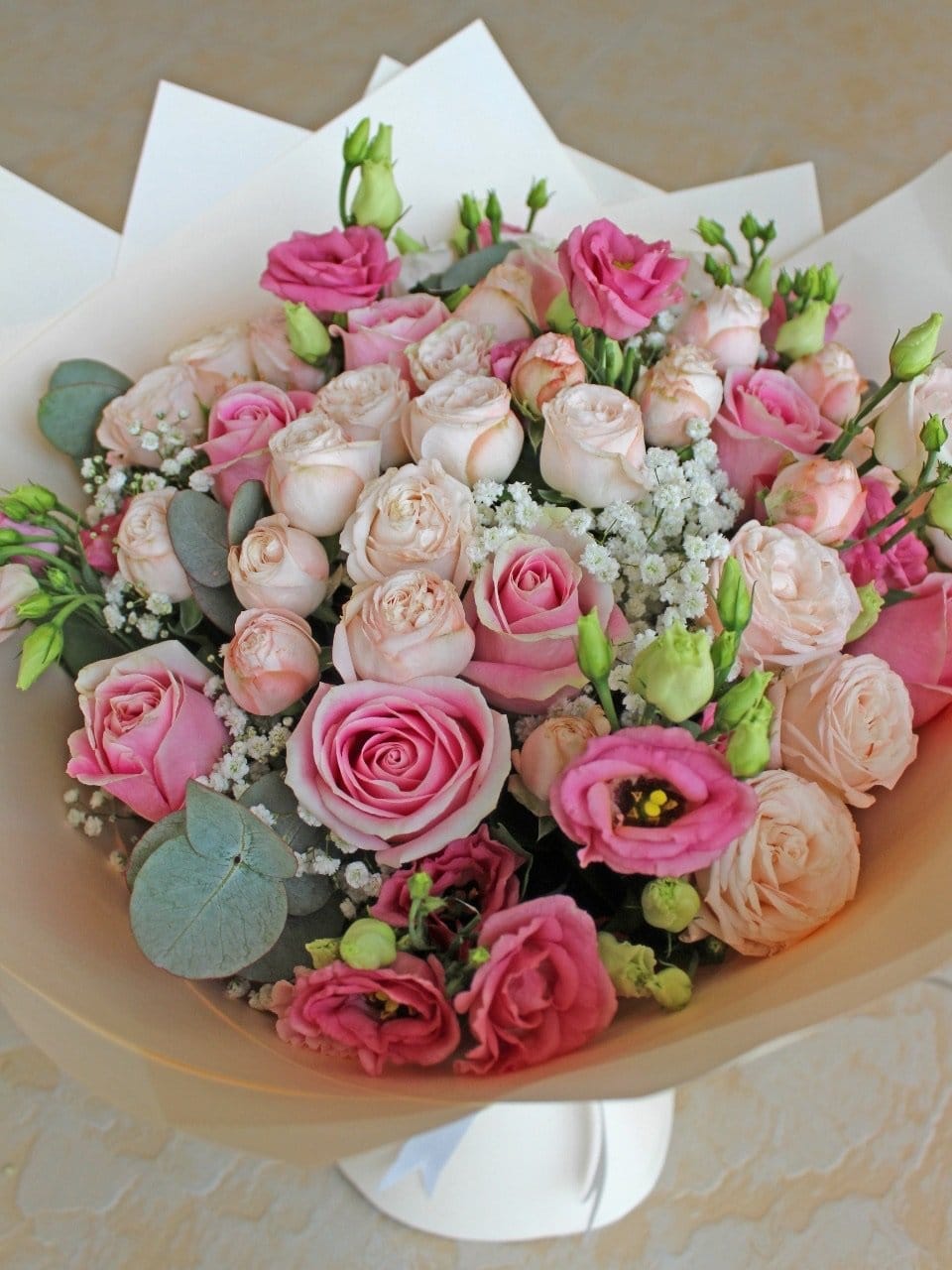 Vogue Flower Bouquet & Large Chocolates Gift Set - Harrys Flowers London