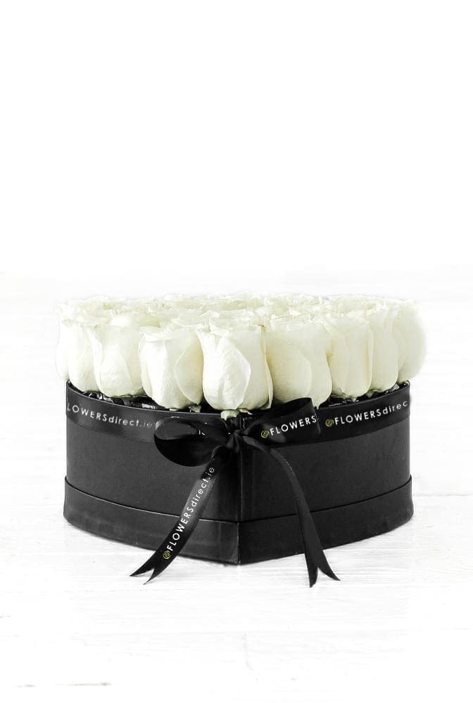 White Roses in a Small Heart-shaped Gift Set - Harrys Flowers London